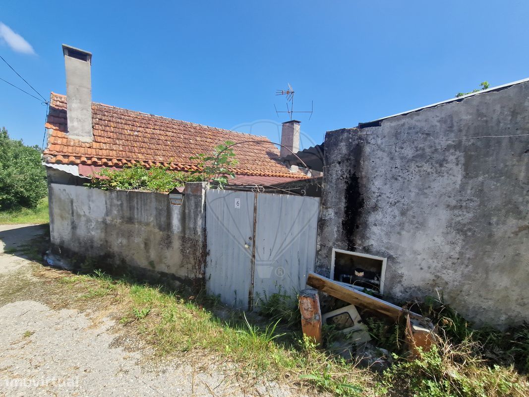 3 chambres Maison à Tapeus, Portugal No. 161763