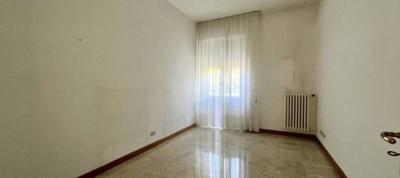 Квартира с 2 спальнями в Мачерата, Италия № 295780 11