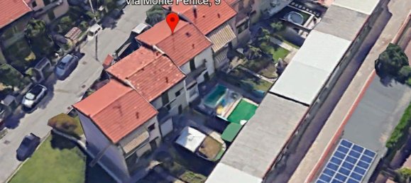 3 rooms House in Fagnano Olona, Italy No. 8925 2