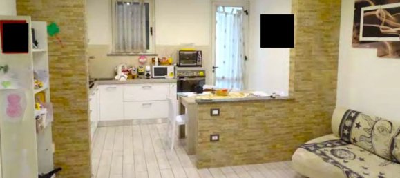 3 rooms House in Fagnano Olona, Italy No. 8925 4