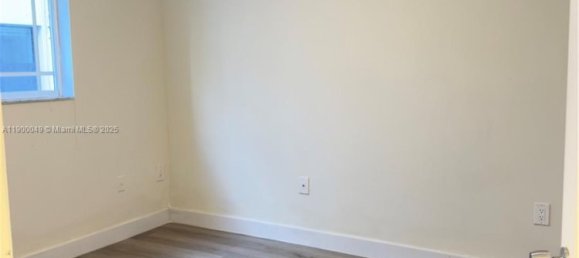 2 Schlafzimmer Gewerbliche Immobilien in Miami, USA, Nr. 614179 4