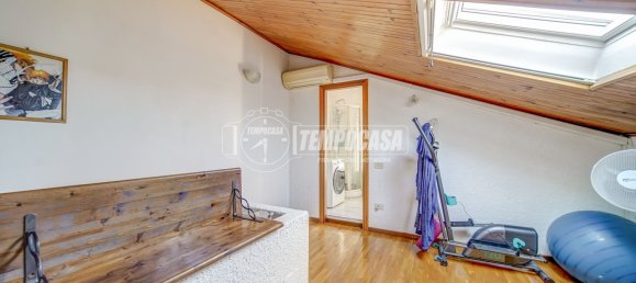 2 Schlafzimmer Wohnung in Cassano Magnago, Italy, Nr. 328711 20