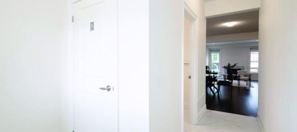 4 bedrooms House in Brampton, Canada No. 70 9