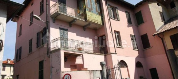 5 bedrooms Apartment in Villa Guardia, Italy No. 87233 4