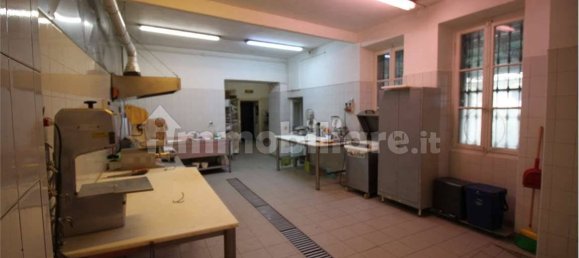 5 bedrooms Apartment in Villa Guardia, Italy No. 87233 10