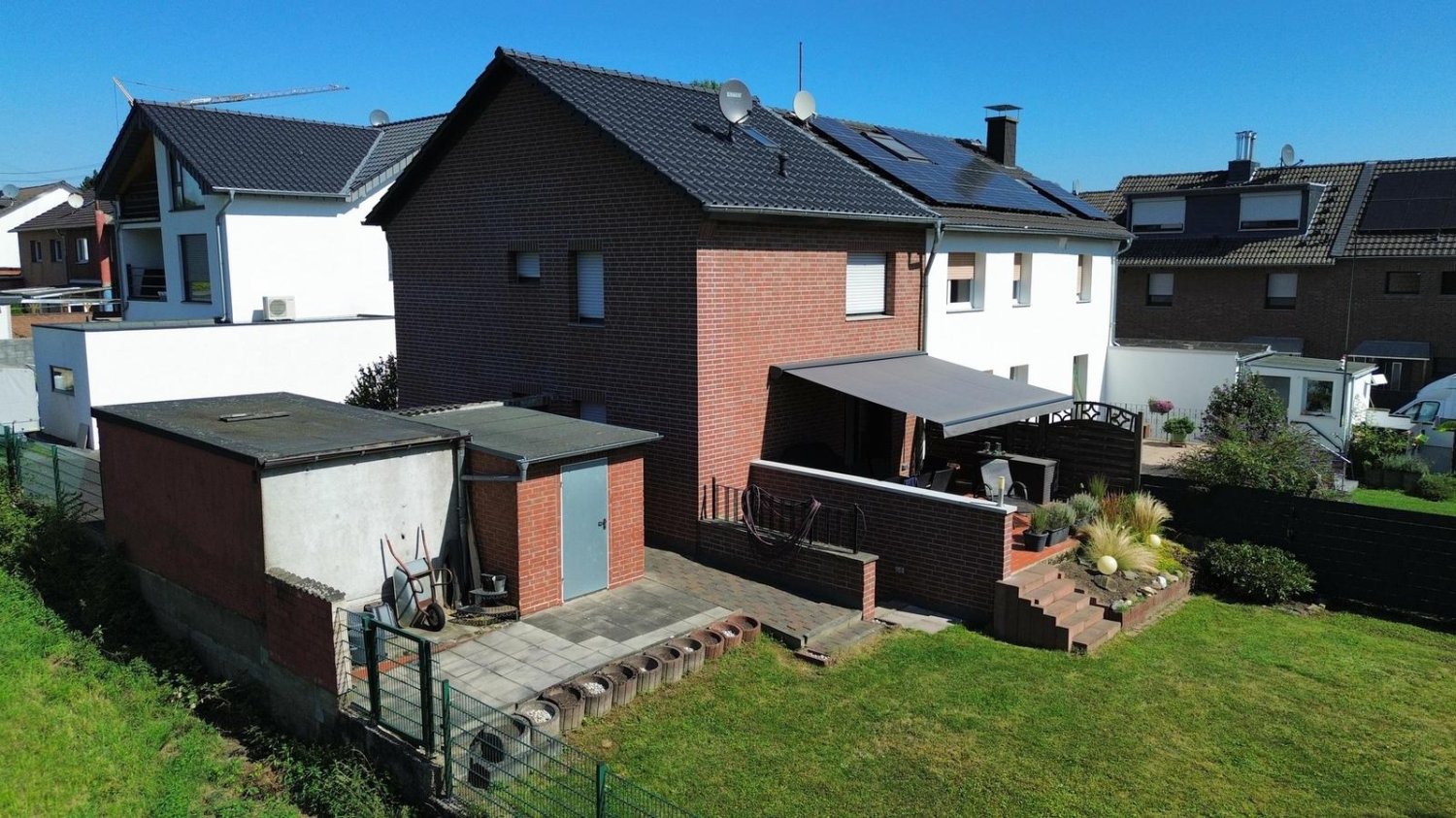 3 غرف نوم تاون هاوس في Rhein-Erft, Germany رقم 351291