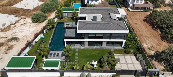 Villa 12+1 in Cesme, Turkey No. 40574 23