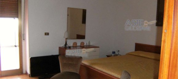 12 rooms Apartment in Santa Maria di Licodia, Italy No. 44643 11