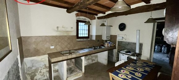 5 rooms House in Loro Ciuffenna, Italy No. 238243 2