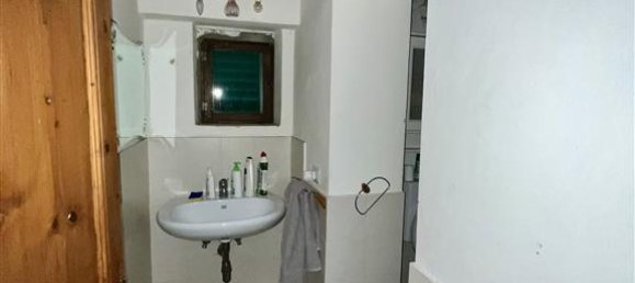 5 rooms House in Loro Ciuffenna, Italy No. 238243 17
