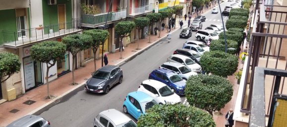 2 rooms Apartment in Taranto, Italy No. 234794 2