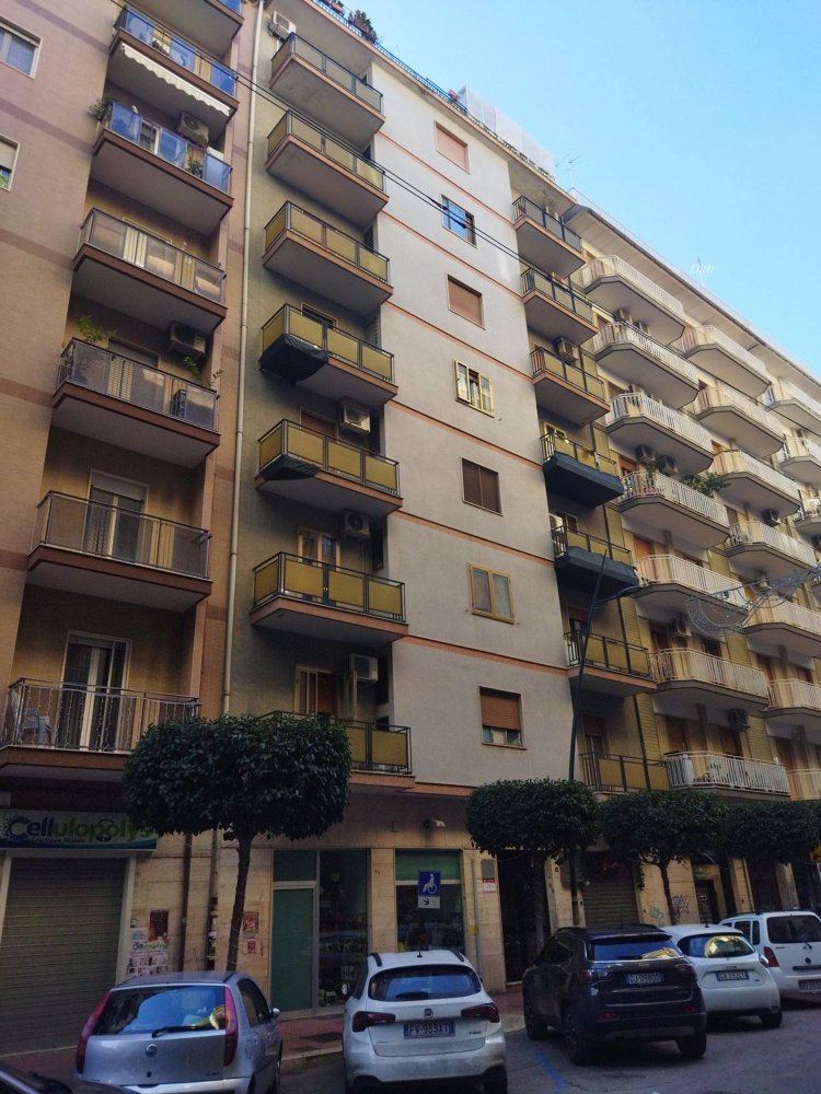2 rooms Apartment in Taranto, Italy No. 234794