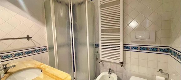 4 rooms Apartment in Florence, Italy No. 34709 13