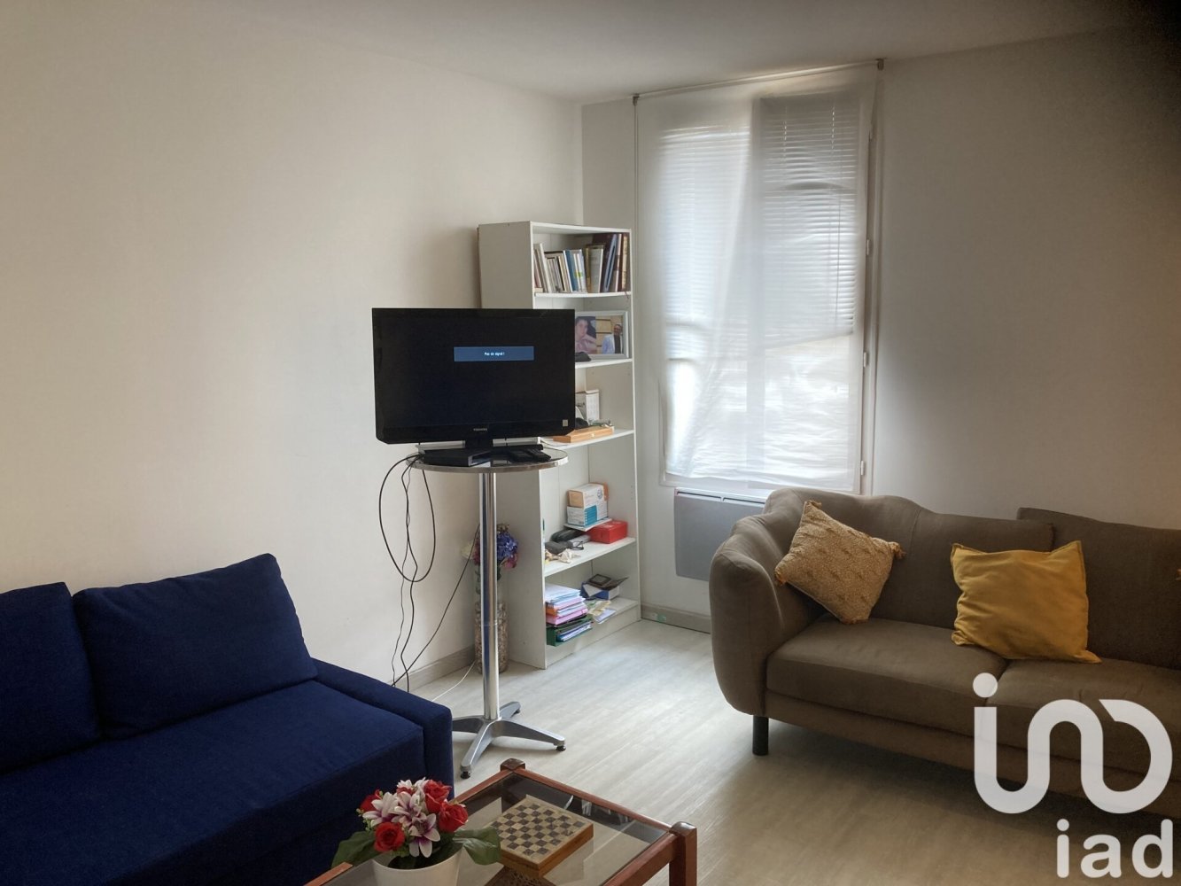 2 bedrooms Apartment in Montataire, France No. 238097
