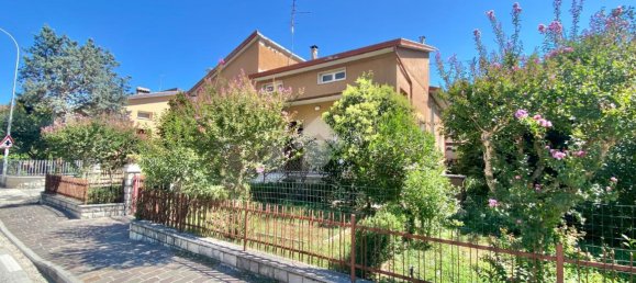 5 rooms House in Assisi, Italy No. 232748 25