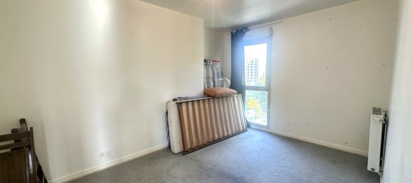 2 bedrooms Apartment in Bobigny, France No. 165982 7