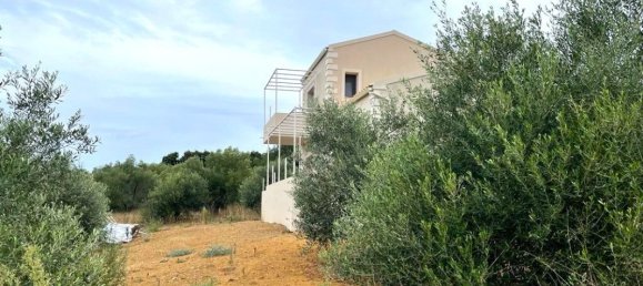 2 Schlafzimmer Villa in Corfu, Greece, Nr. 8261 2