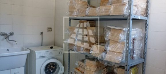 Gewerbliche Immobilie in Quattro Castella, Italy 410m², Nr. 292809 9