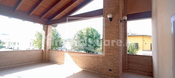 Gewerbliche Immobilie in Quattro Castella, Italy 410m², Nr. 292809 24
