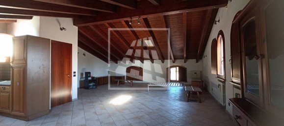 Gewerbliche Immobilie in Quattro Castella, Italy 410m², Nr. 292809 34