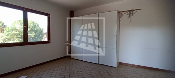 Gewerbliche Immobilie in Quattro Castella, Italy 410m², Nr. 292809 28