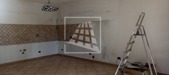 Gewerbliche Immobilie in Quattro Castella, Italy 410m², Nr. 292809 11