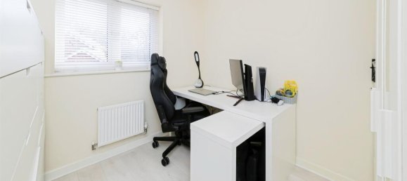 2 bedrooms House in Crawley, United Kingdom No. 6267 11