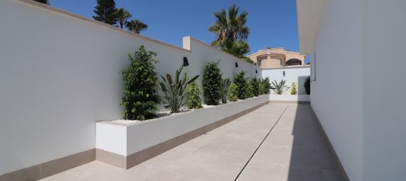 Дом с 3 спальнями в Сьюдад Кесада, Испания № 177205 40