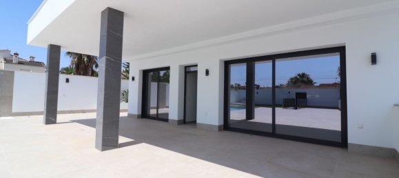 Дом с 3 спальнями в Сьюдад Кесада, Испания № 177205 4