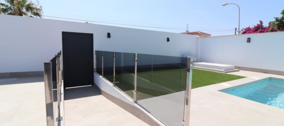 Дом с 3 спальнями в Сьюдад Кесада, Испания № 177205 35