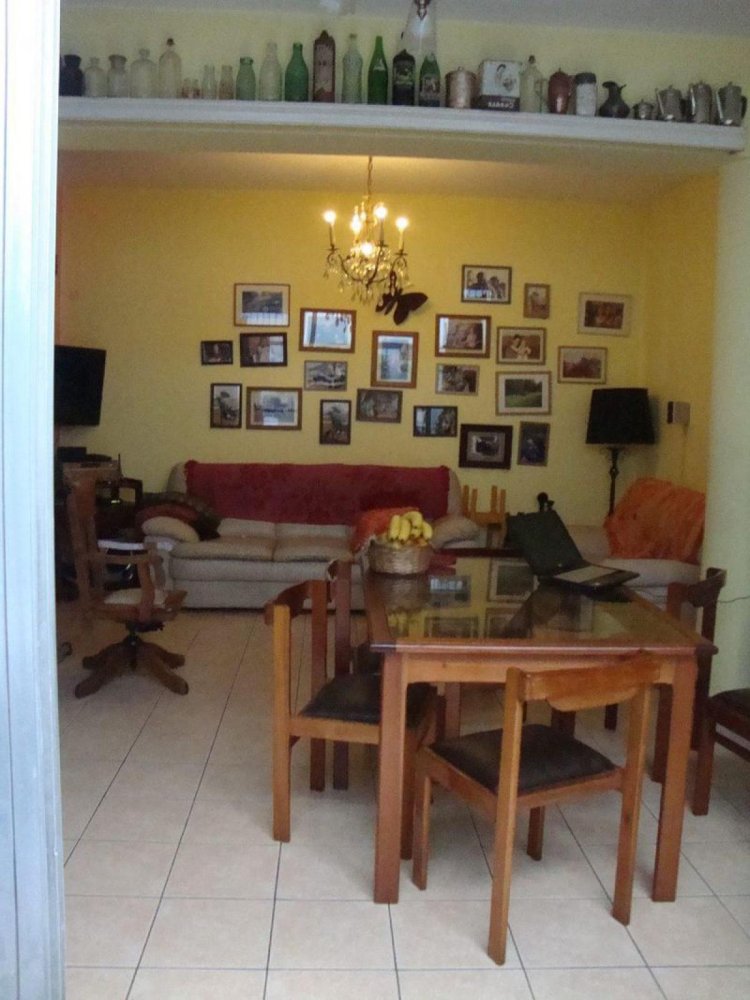 3 Schlafzimmer Haus in Buenos Aires, Argentina, Nr. 102092