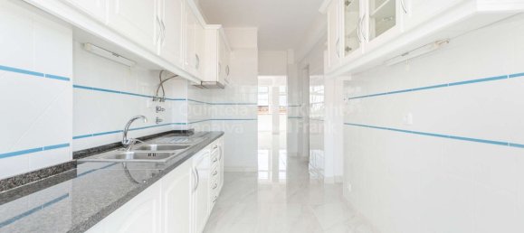 3 bedrooms Apartment in Cascais, Portugal No. 66835 9