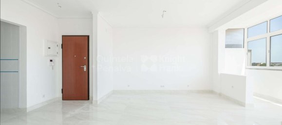 3 bedrooms Apartment in Cascais, Portugal No. 66835 3