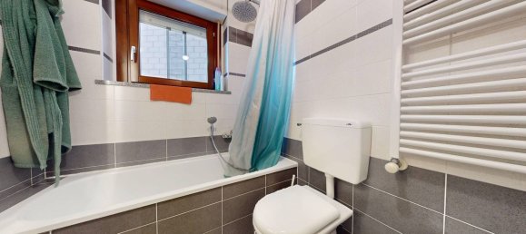 3 rooms Apartment in Turin, Italy No. 193232 12