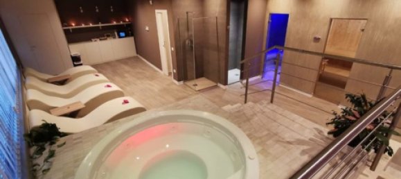 150m² Commercial property in Casoli, Italy No. 254856 2