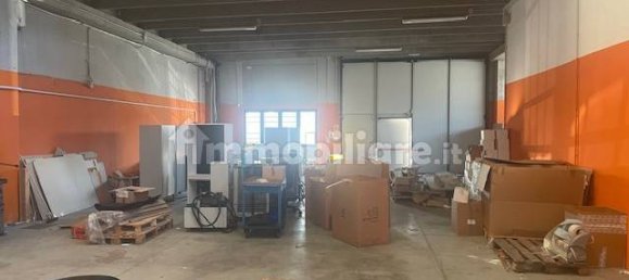535m² Warehouse in Modena, Italy No. 201247 4