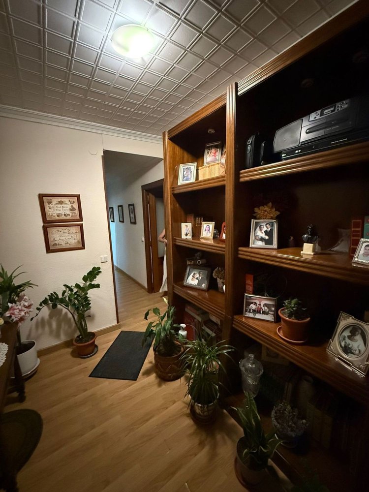 Apartamento de 3 dormitorios en Badajoz, Spain No. 210559