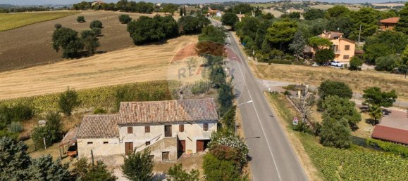 7 rooms House in Montemarciano, Italy No. 2937 6