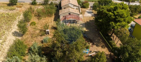 7 rooms House in Montemarciano, Italy No. 2937 15