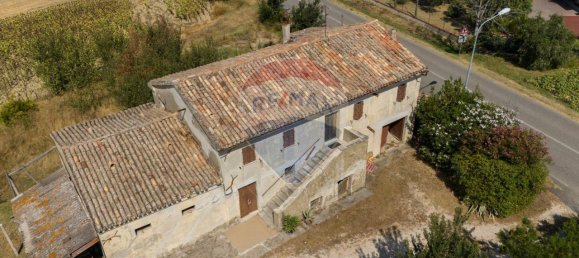 7 rooms House in Montemarciano, Italy No. 2937 2