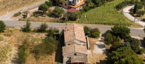 7 rooms House in Montemarciano, Italy No. 2937 10