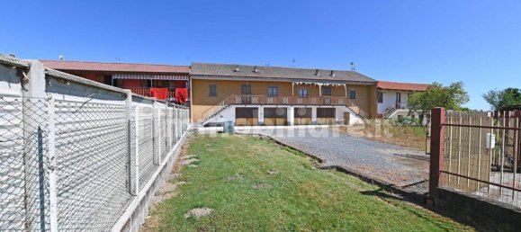 2 Schlafzimmer Haus in Cavour, Italy, Nr. 282888 43