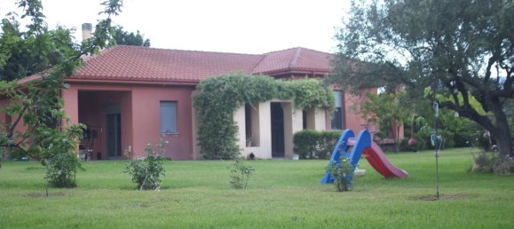 4 Schlafzimmer Haus in Kamena Vourla, Greece, Nr. 92825 26