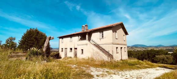 4 bedrooms House in Assisi, Italy No. 344132 4