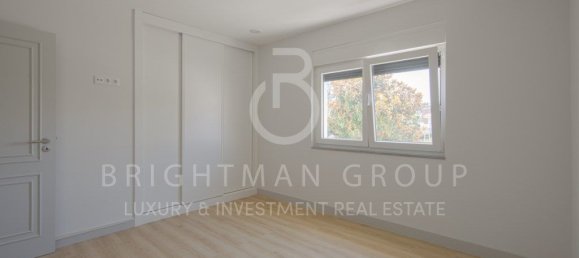 4 Schlafzimmer Haus in Corroios, Portugal, Nr. 332138 3