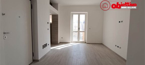 Квартира с 2 спальнями в Чериньола, Италия № 328080 4