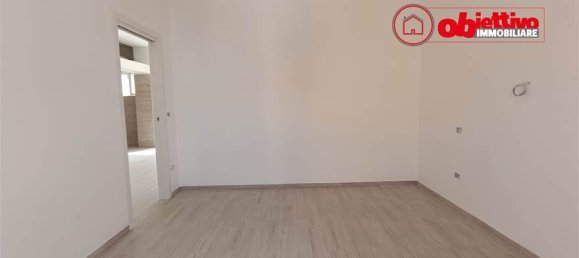 Квартира с 2 спальнями в Чериньола, Италия № 328080 10