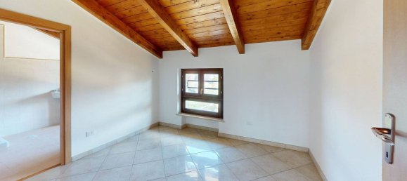 5 rooms Penthouse in Foligno, Italy No. 83626 17
