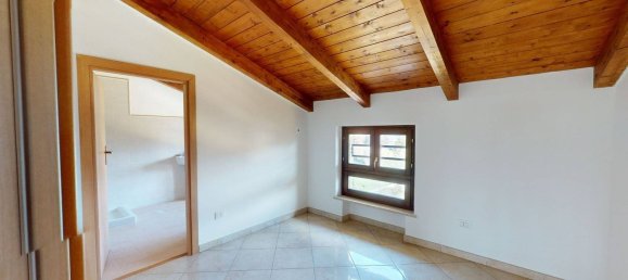 5 rooms Penthouse in Foligno, Italy No. 83626 9
