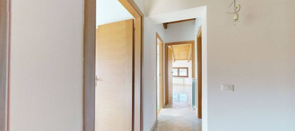 5 rooms Penthouse in Foligno, Italy No. 83626 13